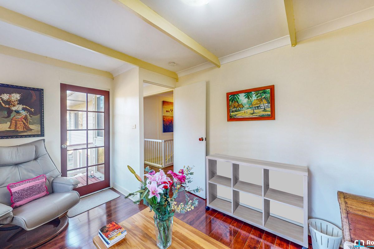 42 Hillview Lane, Pomona