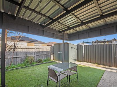 1 / 23 Springleaf Road, Tarneit