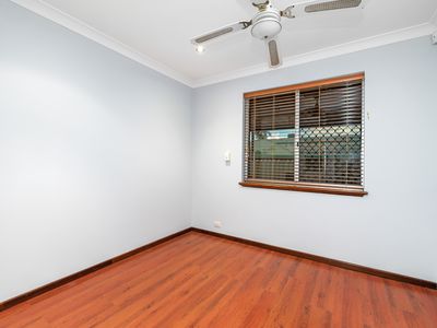132 Treasure Road, Queens Park