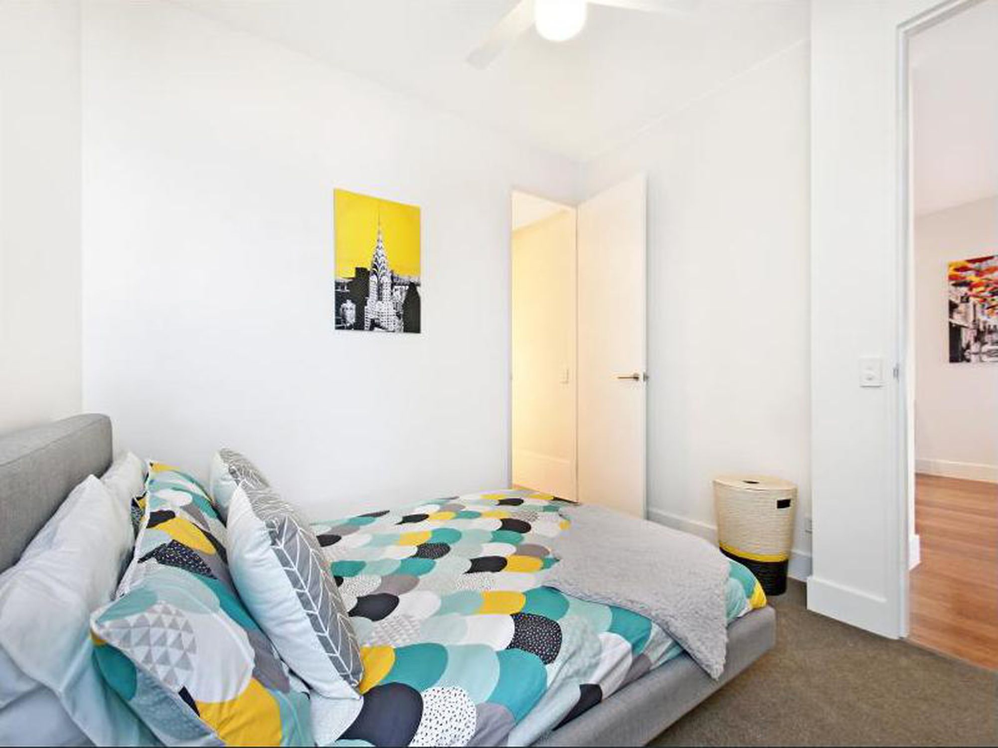 305 / 301 St Clair Avenue, St Clair
