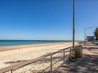 10 / 209 The Esplanade, Henley Beach