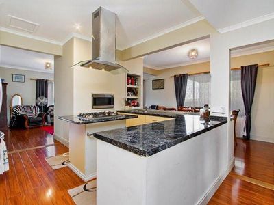 14 Poplar Street, Golden Square