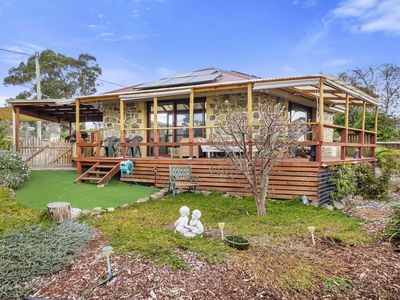 2 Crooked Tree Court, Nicholls Rivulet