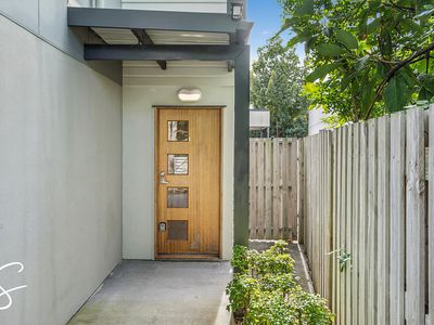 5 / 6 Deacon Street, Coopers Plains