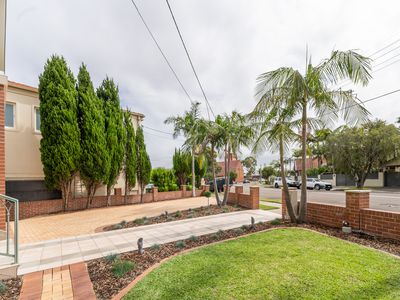 88 Minnamorra Ave, Earlwood