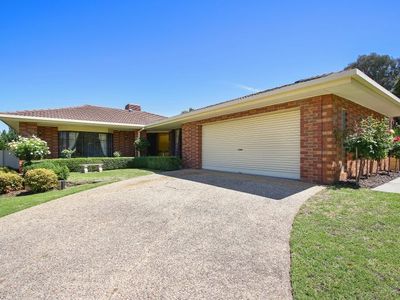 17 Glendale Ave, West Albury