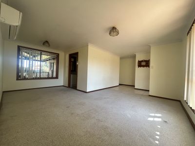 14 Kingfisher Street, Dubbo