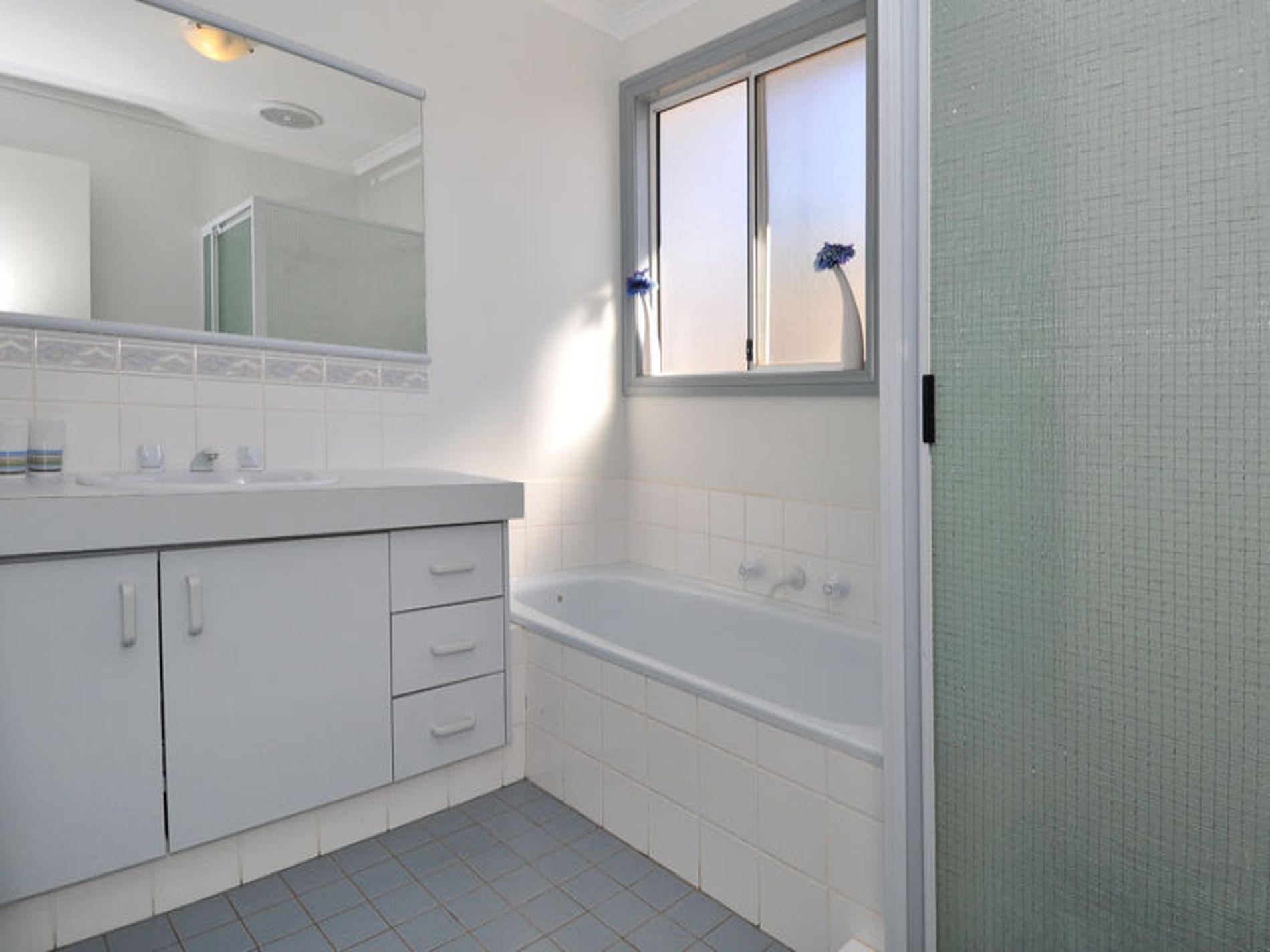 64 Osmetti Drive, Somerville