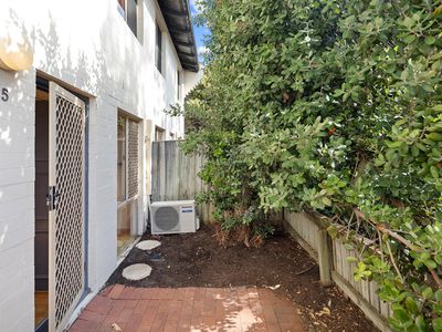 25 / 311 Harborne Street, Glendalough