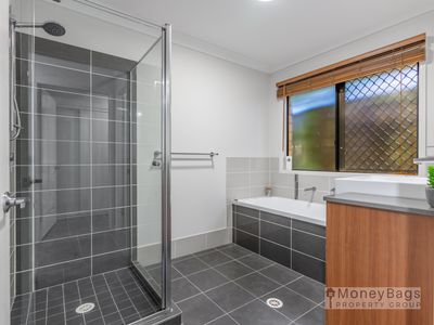 25-33 Alluring Court, Jimboomba