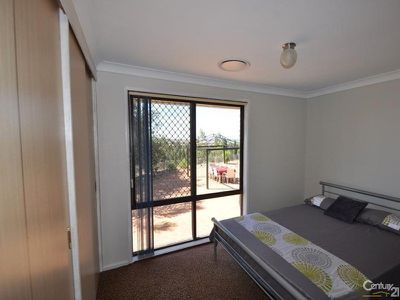 8L Pine Hill Drive, Dubbo