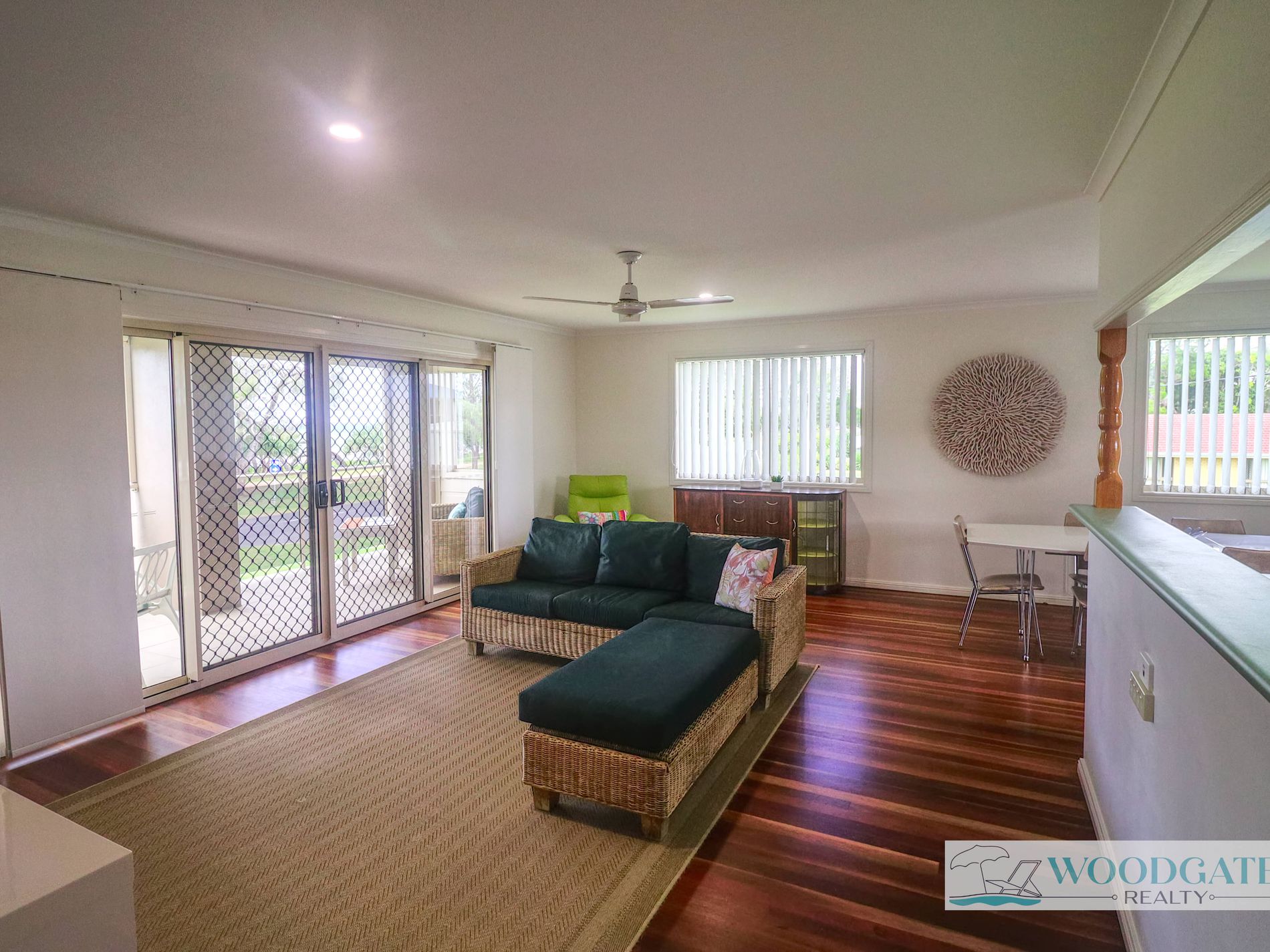 101 Esplanade, Woodgate