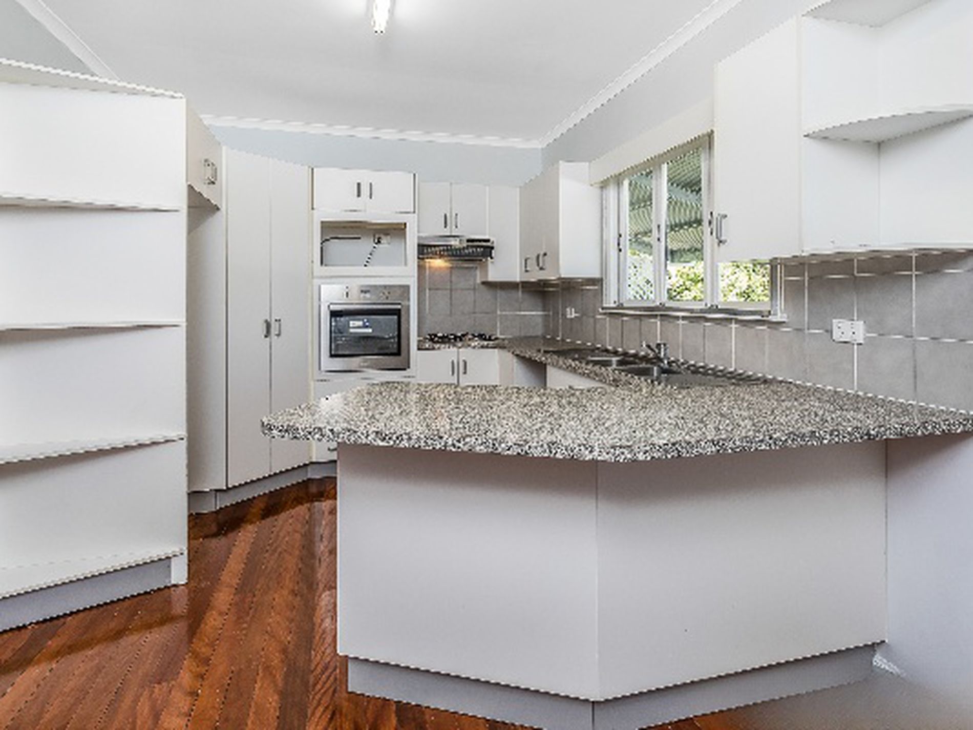 442 Robinson Road West, Geebung