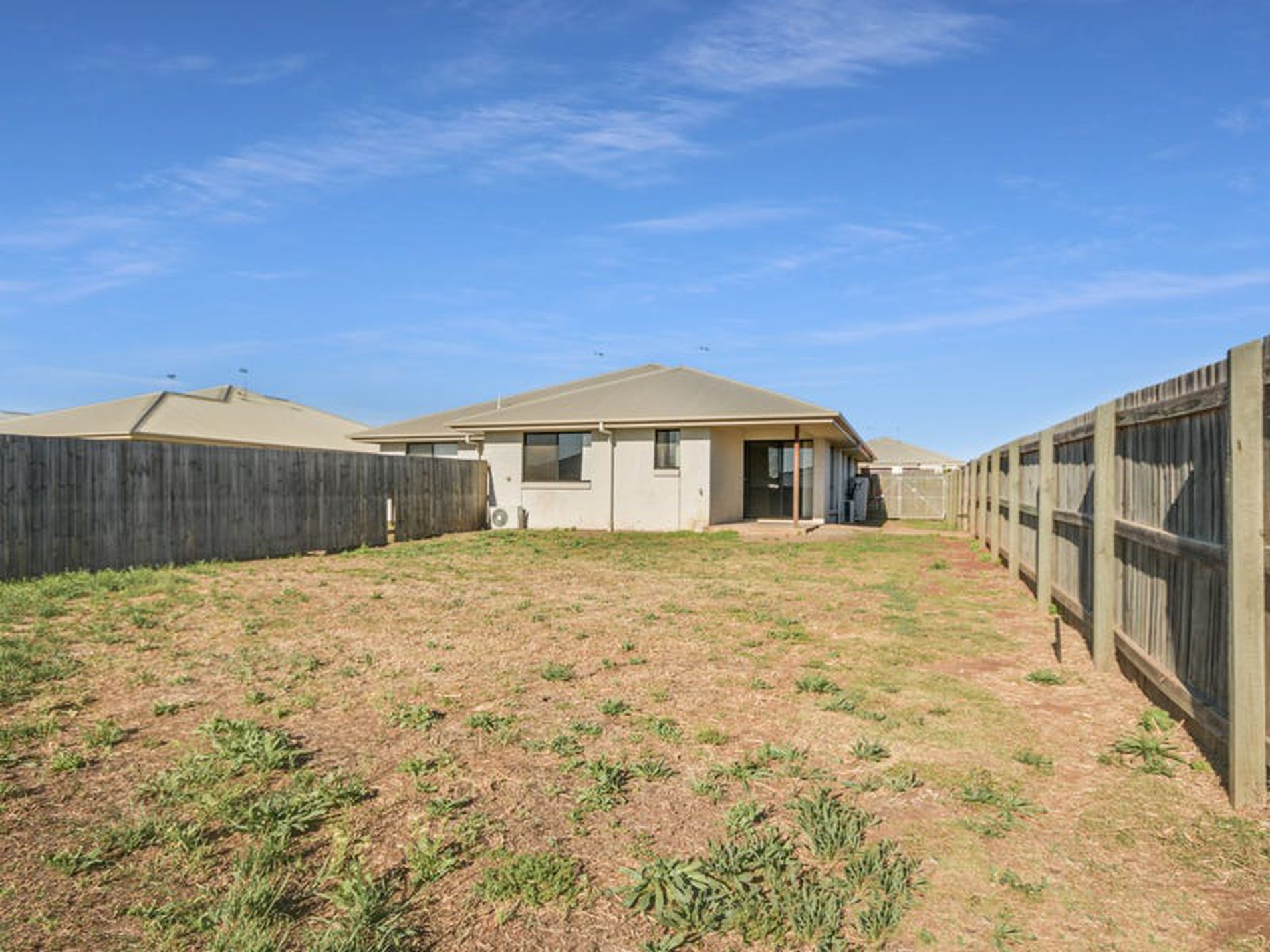 Unit 1 / 27 Weebah Place, Cambooya