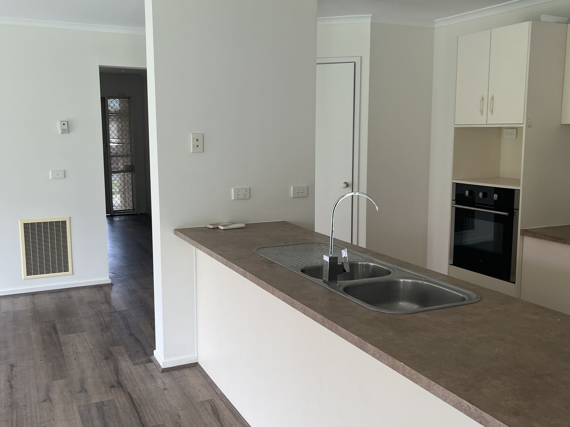 25 Dona Drive, Hoppers Crossing