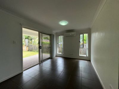 2 / 28 Velox Circuit, Upper Coomera