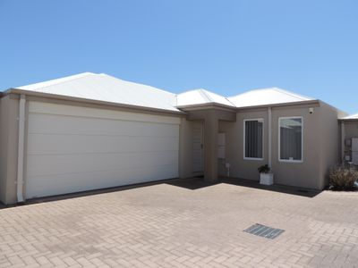 3 / 2 Kapok Turn, Baldivis