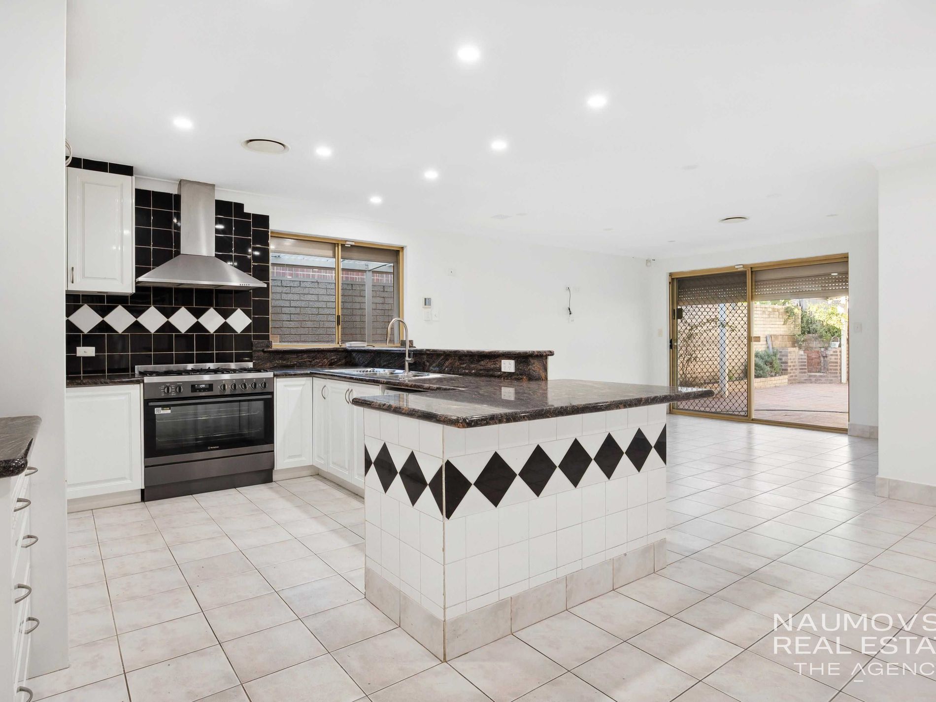 350 Oxford Street, Leederville