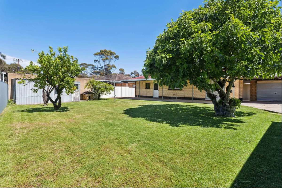 4 Spenfeld Court, Valley View