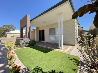 29 Strathclyde Circuit, Champion Lakes