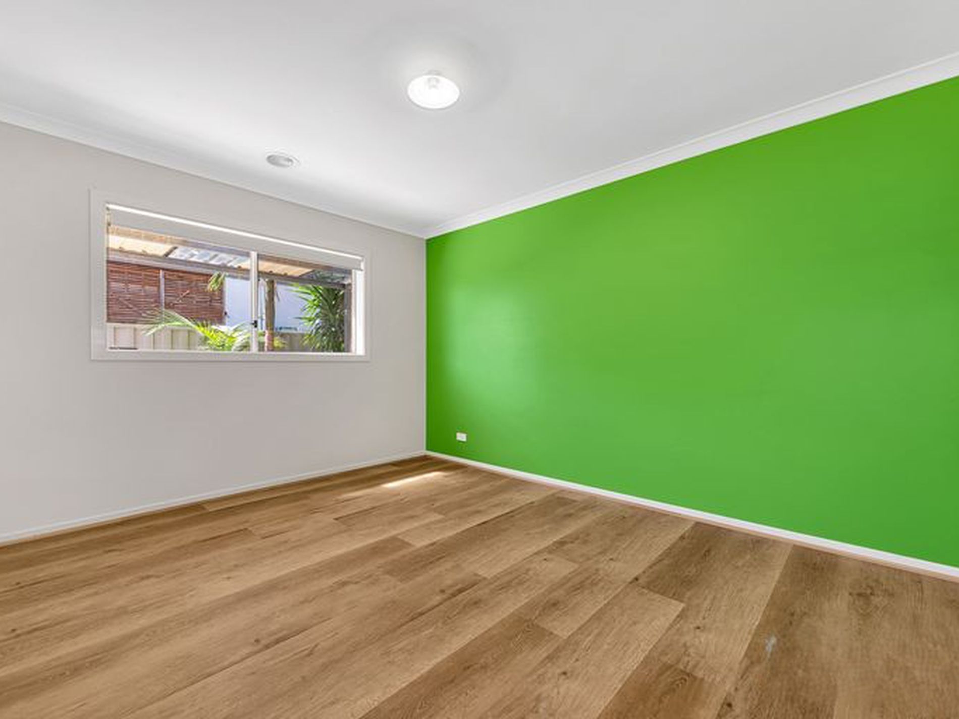 14 Aquitane Drive, Cranbourne East