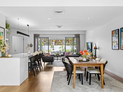 3 / 8 Leo Crescent, Alexandra Headland