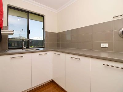 2 Whinhill Loop , Baldivis