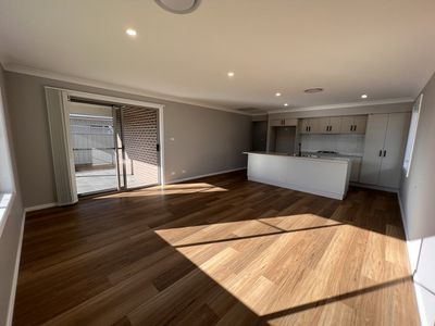 25A Lesmurdie Parade, Dubbo