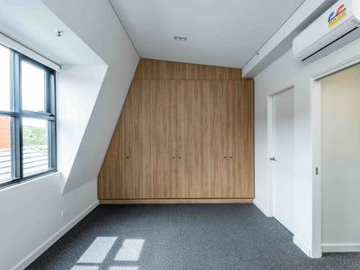 2 / 9 Lord Street, Newtown