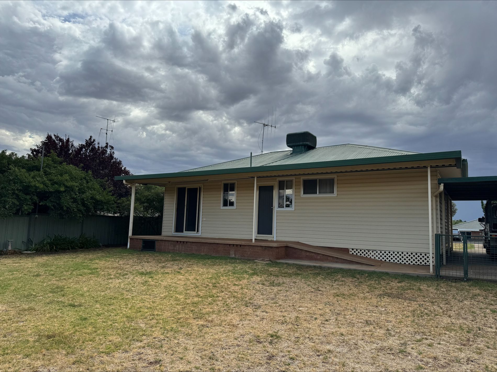 7 Dalley Street, Parkes