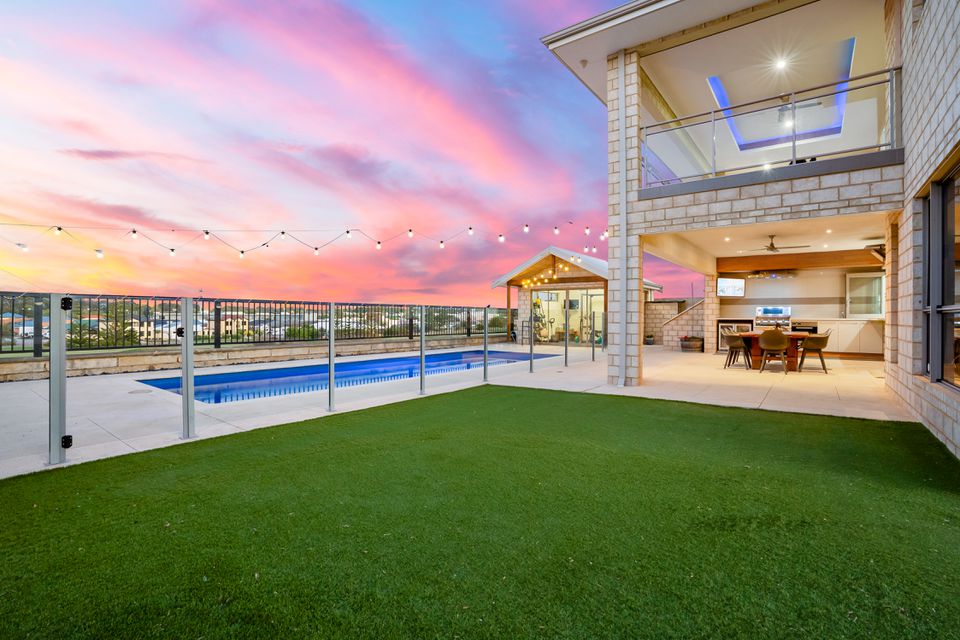 43 Holloways Ridge, Secret Harbour