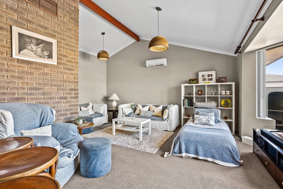 6 Ocean Place, Waikiki