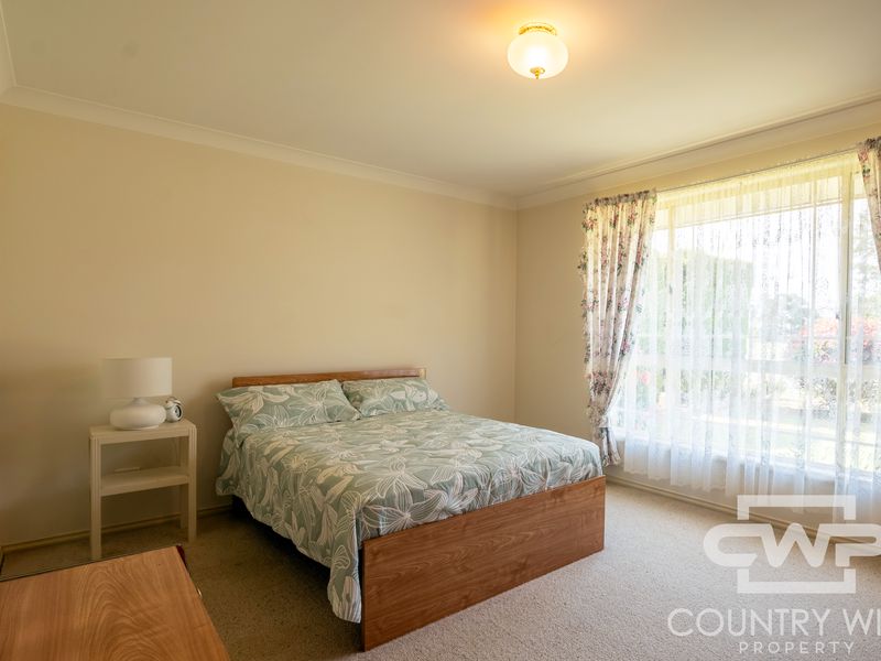 19 Potter Parade, Glen Innes