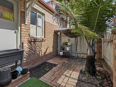4 / 19 Annie Street, New Farm