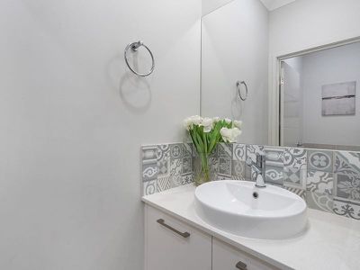 16 Ross Street, Rochedale