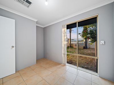39 Lakemba Way, Waikiki