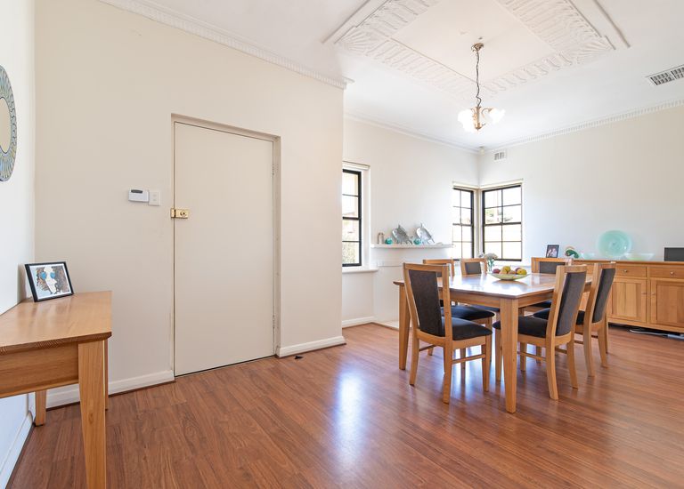 14 Gulf Parade, South Brighton