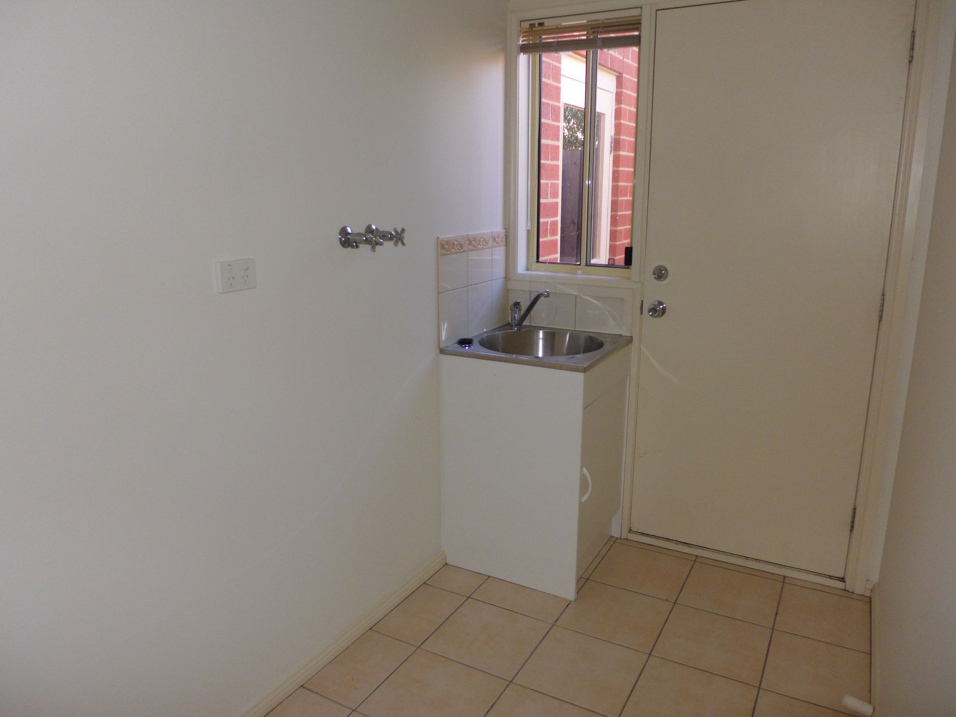 2 / 224 High Street, Belmont
