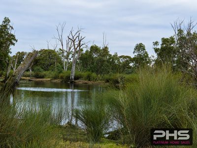 190 Pratt Road, Reedy Lake