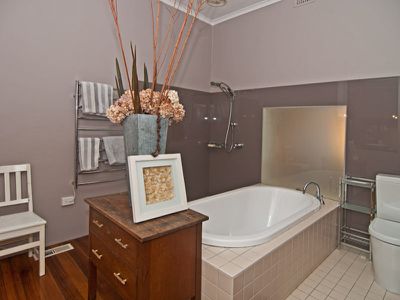 2 Lincoln Street, Sandy Bay