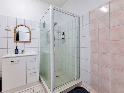 1 / 80 Forrest Parade, Bakewell