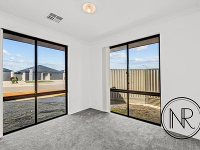 42 Ripplemead Avenue, Haynes