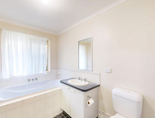 Rare 879 m² Block with Shed in Sought-After Old Tewantin image 8
