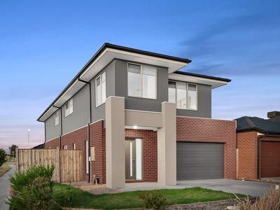 1 Growling Grass Drive, Clyde North