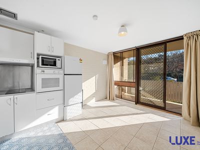 8c / 52 Deloraine Street, Lyons