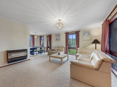 11 Oleander Court, Wodonga