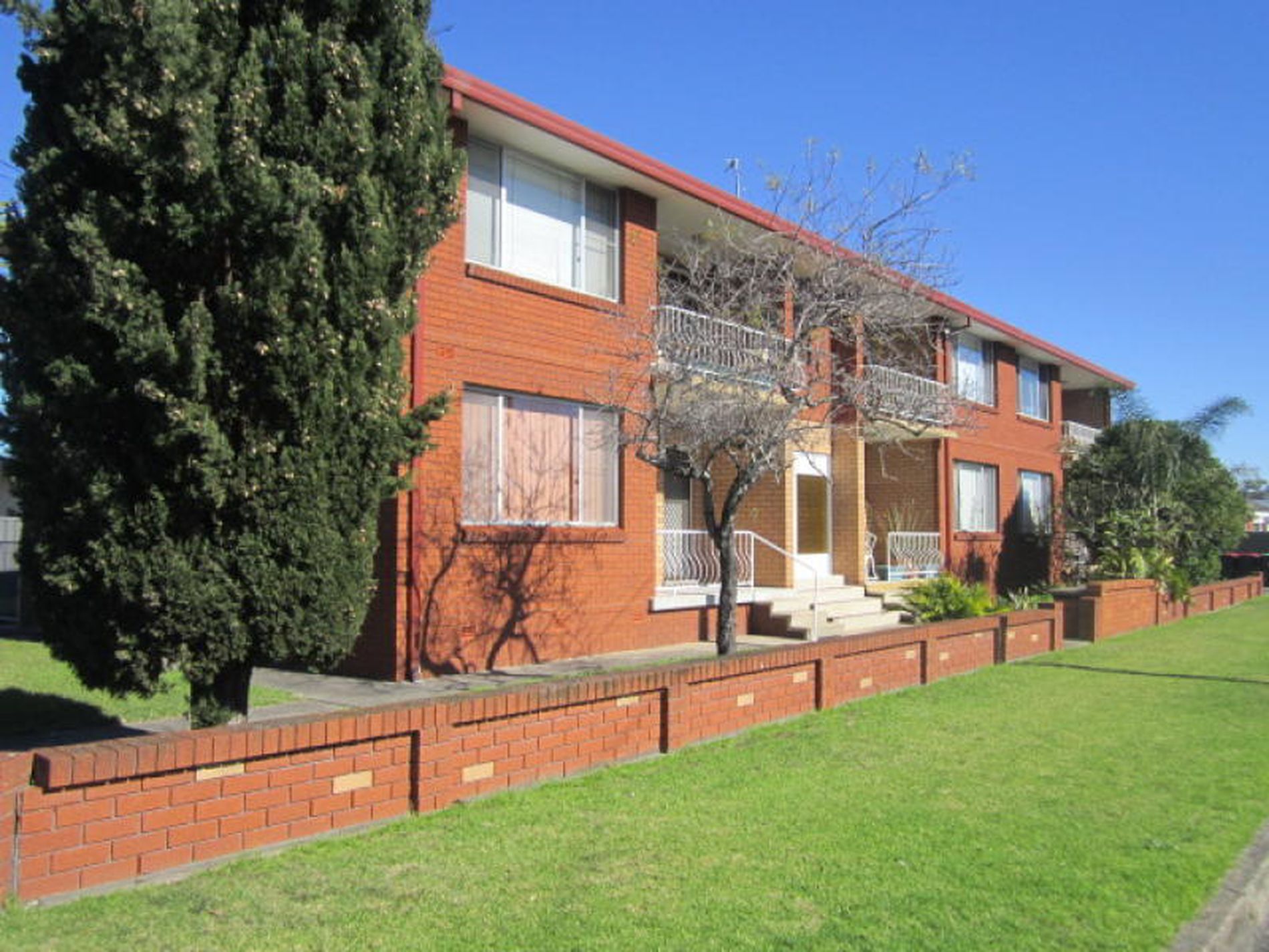 1 / 26 Shellharbour Road, Lake Illawarra