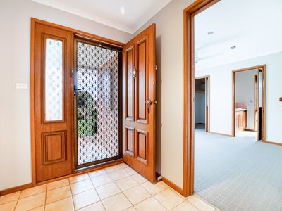 5 Kent Court, Werribee