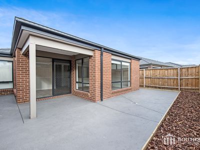 9 Maywood Street, Pakenham