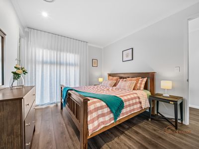 28 Arrowsmith Loop, South Guildford